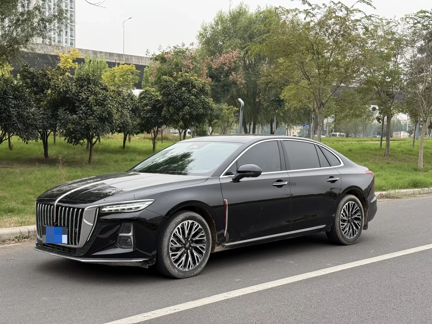 Hongqi H5