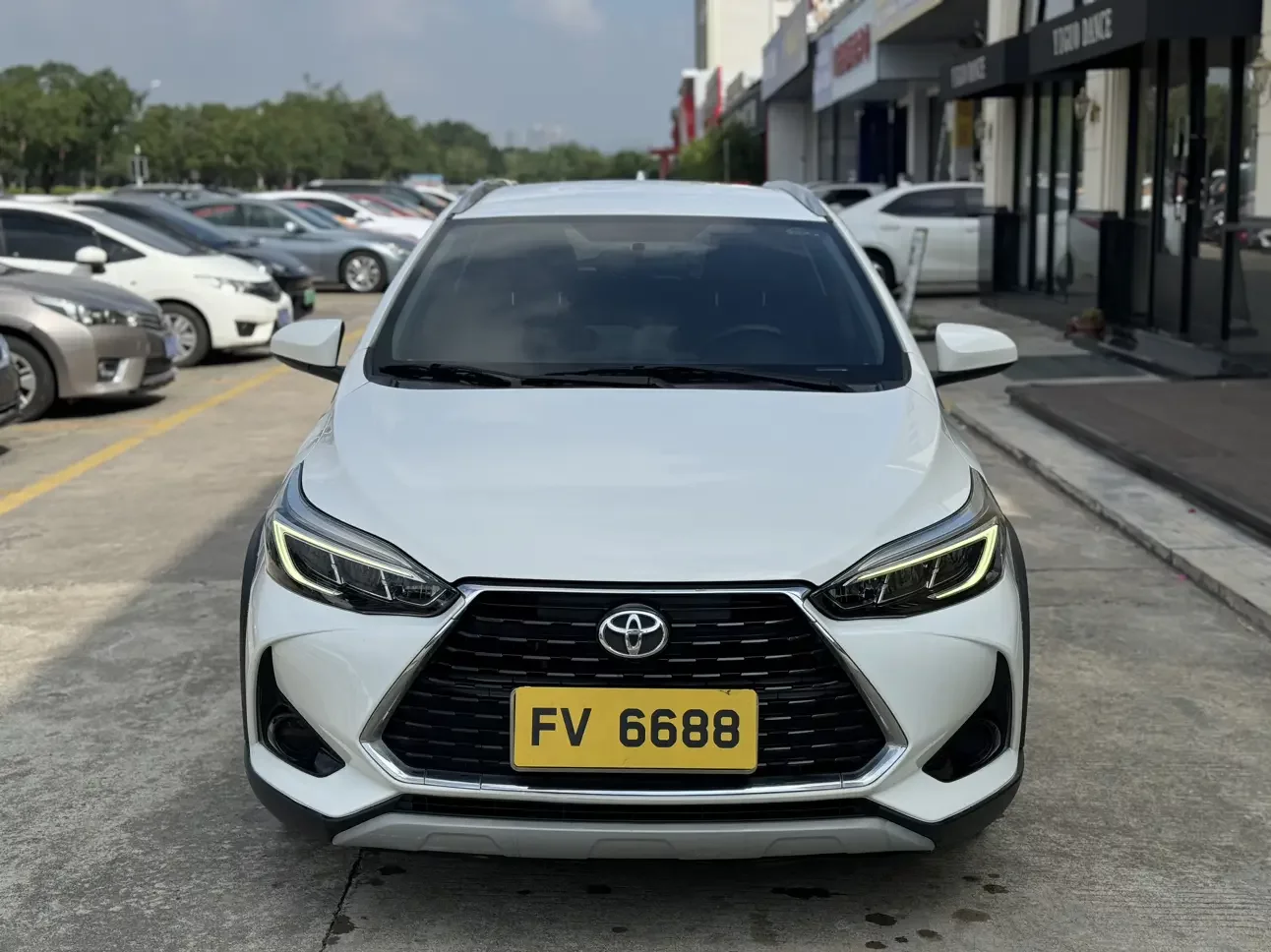 Toyota Yaris L