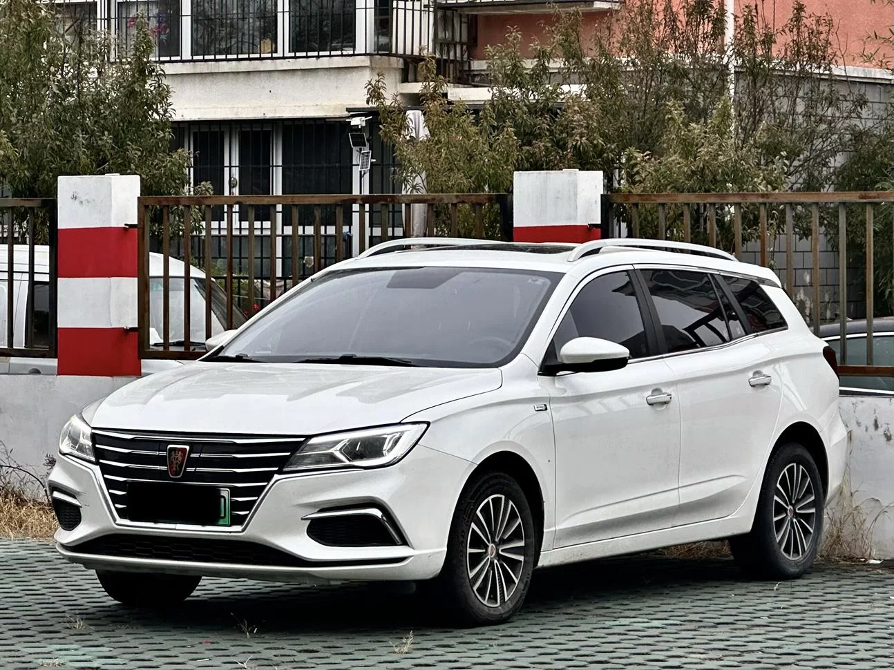 Roewe Ei5