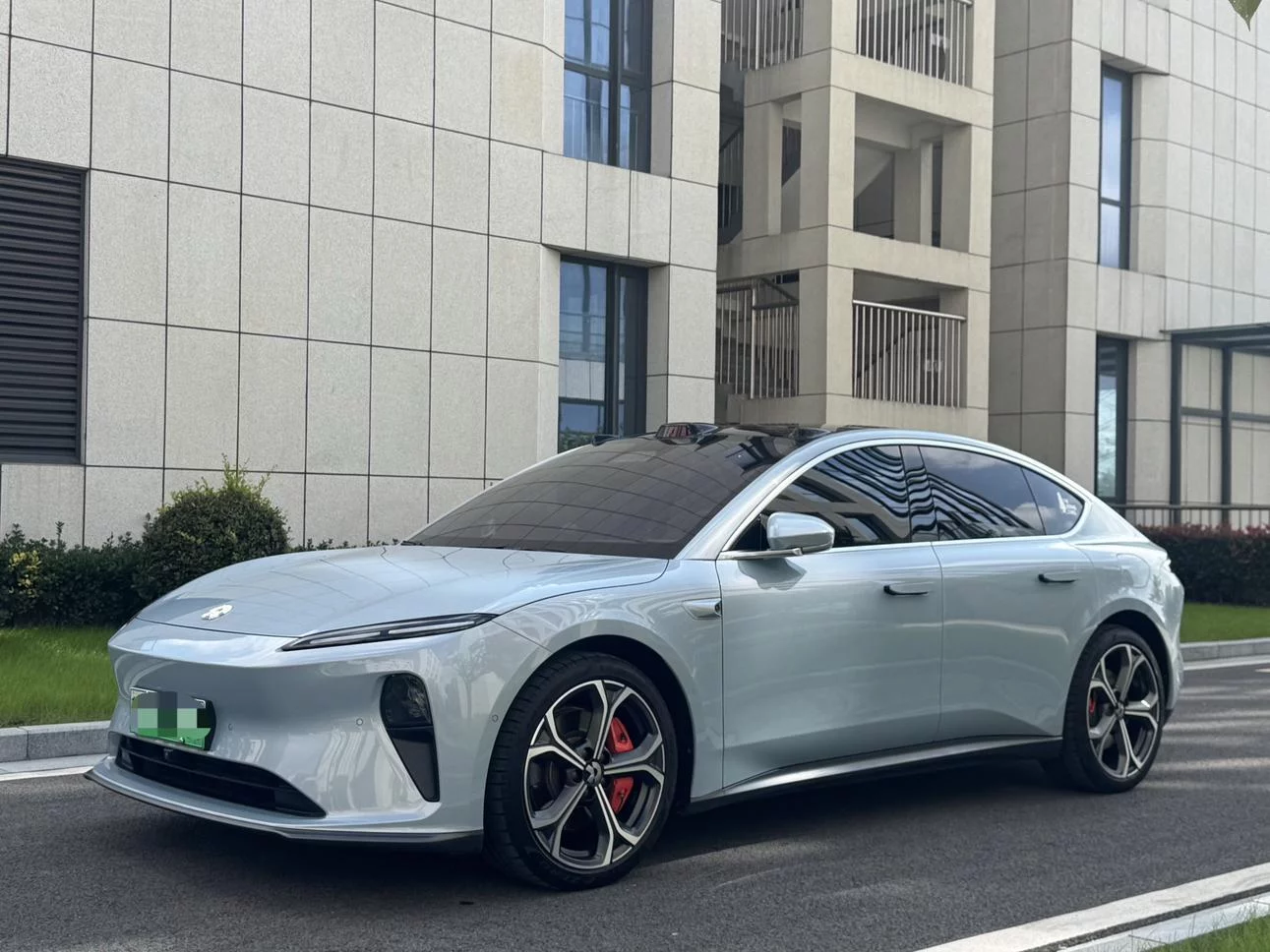 NIO ET5