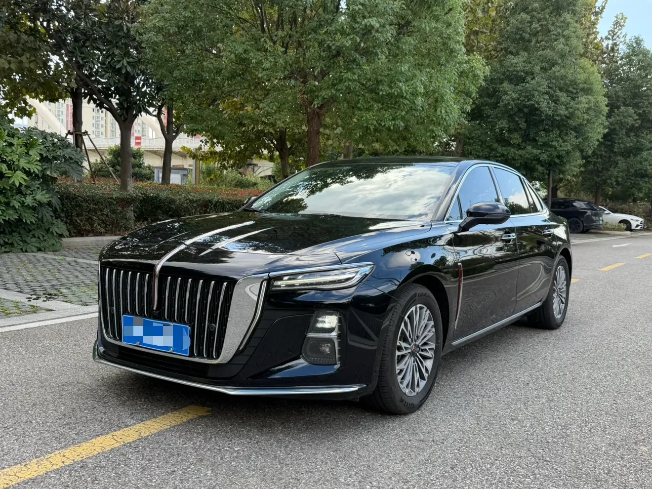 Hongqi H5