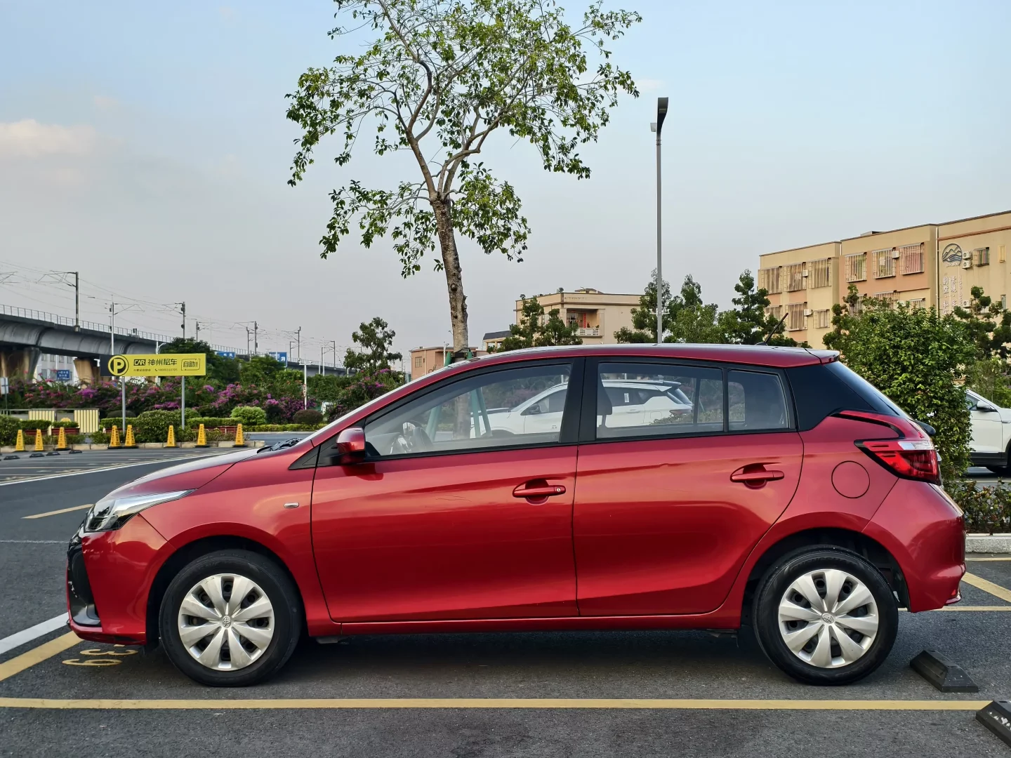 Toyota Yaris L