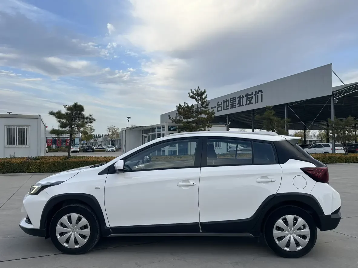 Toyota Yaris L