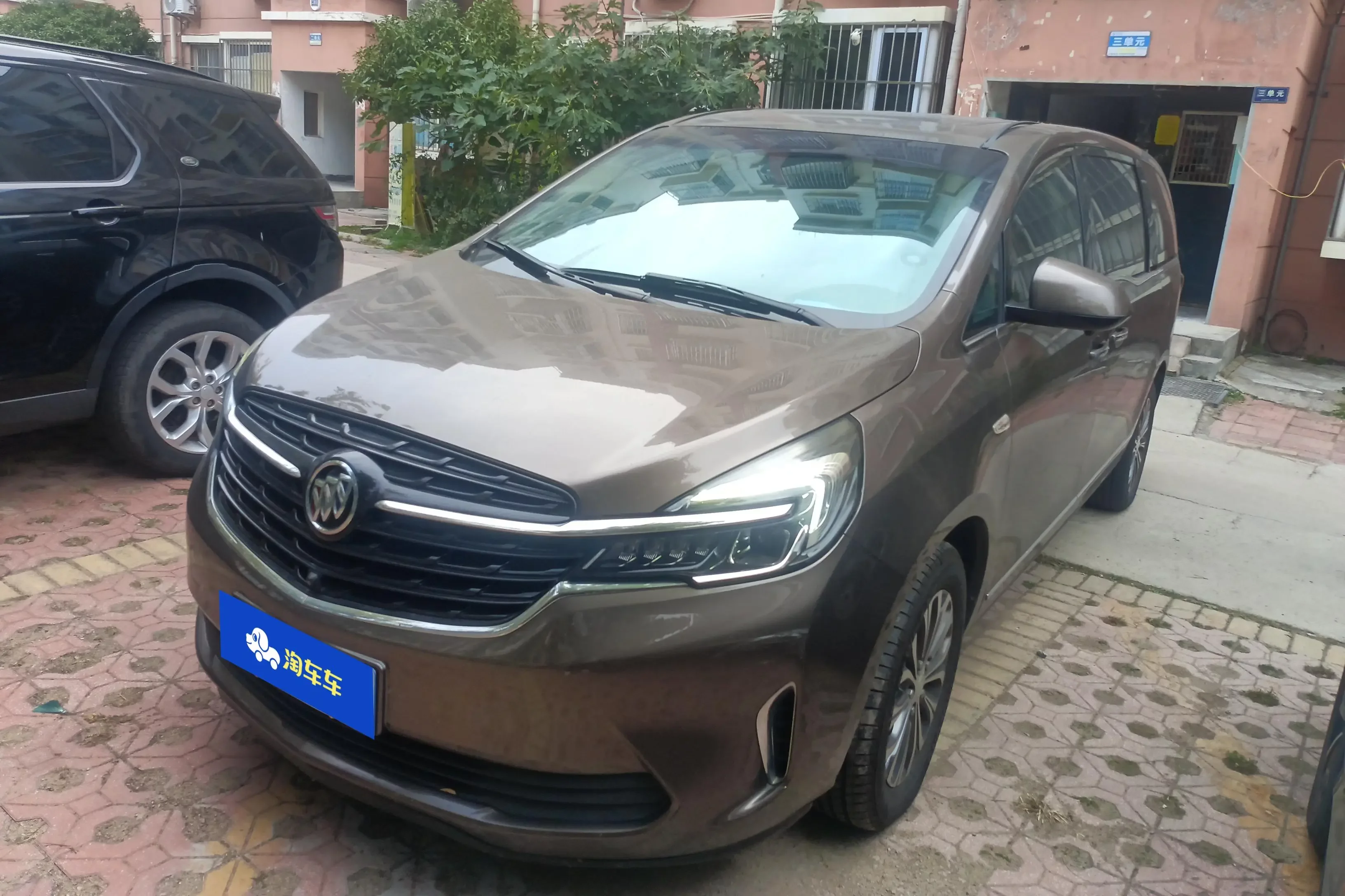Buick GL8