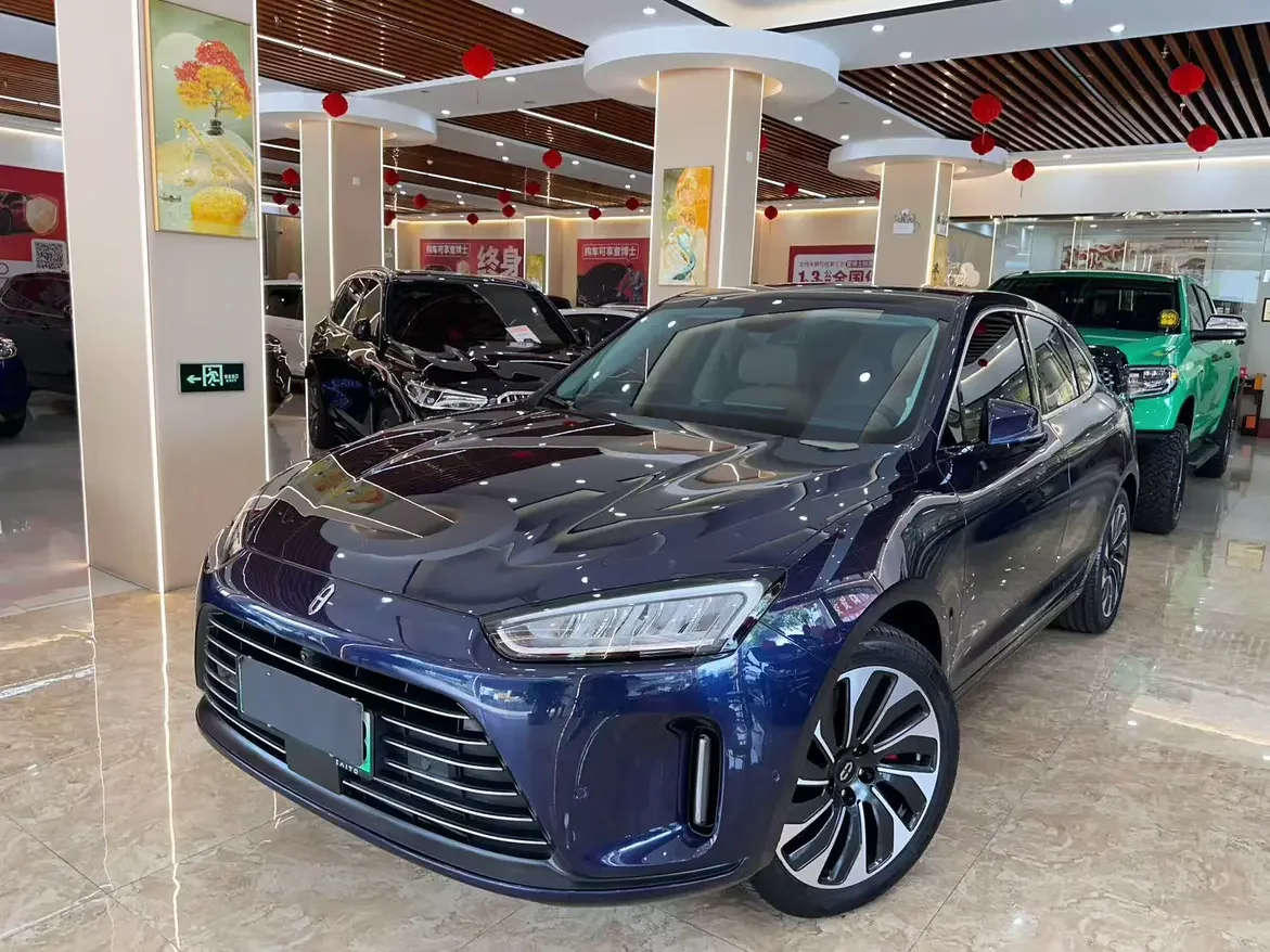 AITO M5