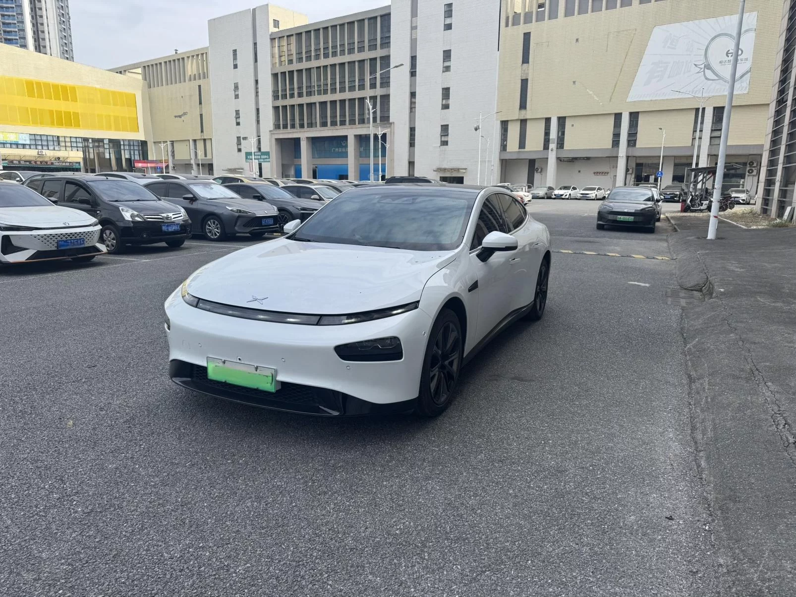 XPeng P7
