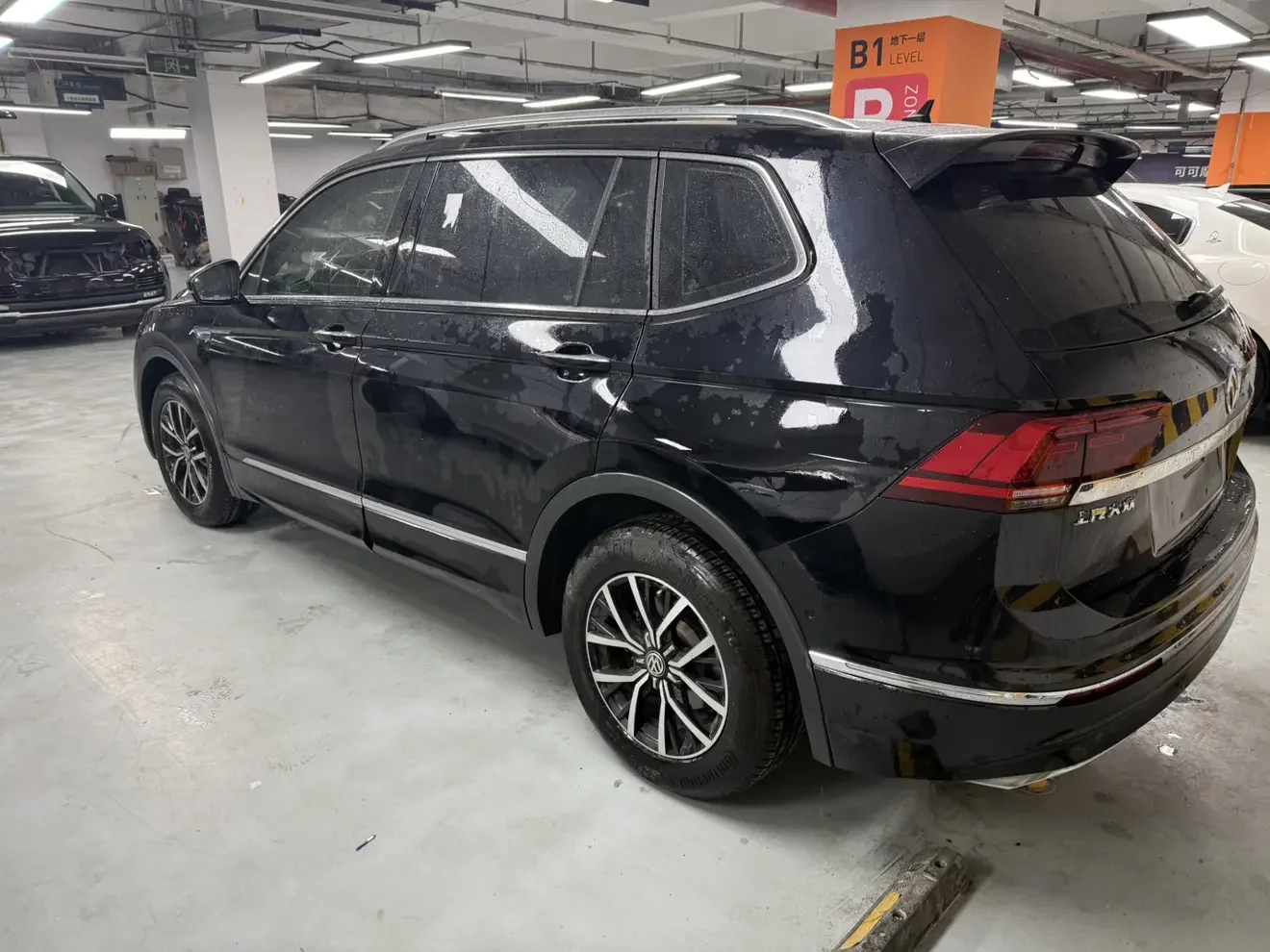 Volkswagen Tiguan L PHEV