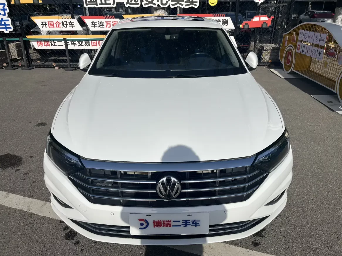 Volkswagen Sagitar