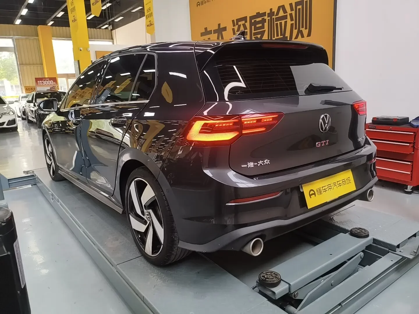 Volkswagen Golf GTI