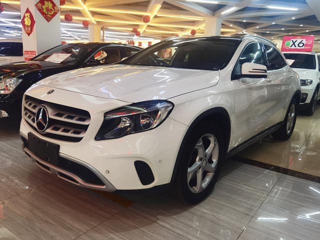 Mercedes-Benz GLA