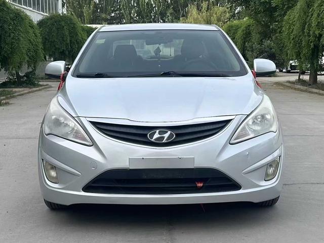 Hyundai Rena