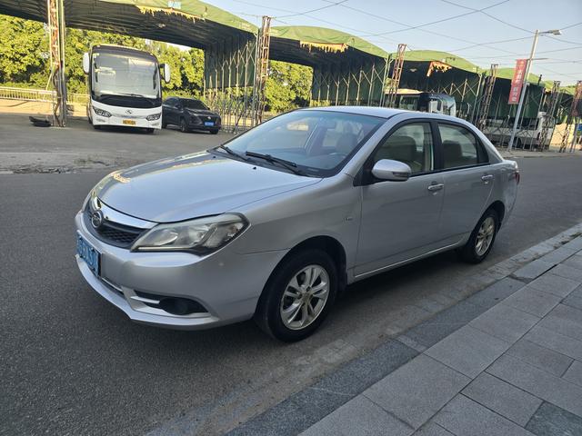 BYD F3