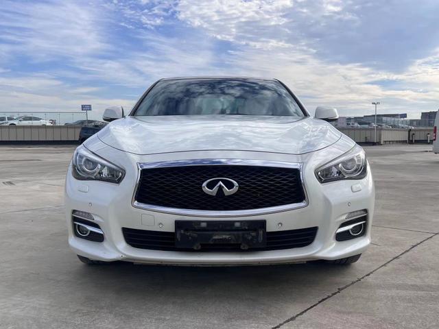 Infiniti Q50L