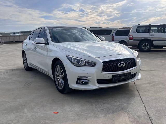 Infiniti Q50L