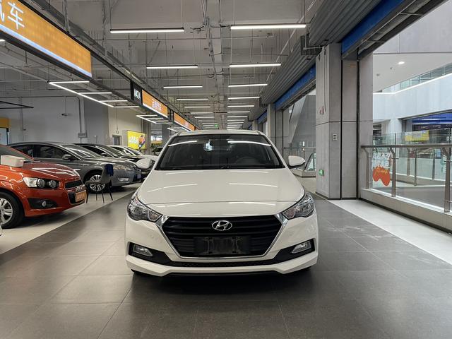 Hyundai Accept