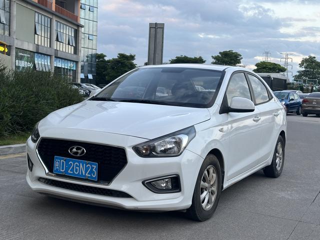 Hyundai Rena