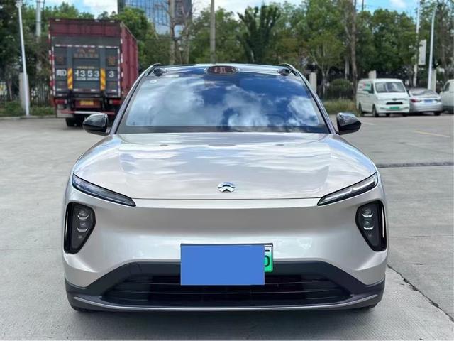 NIO ES6