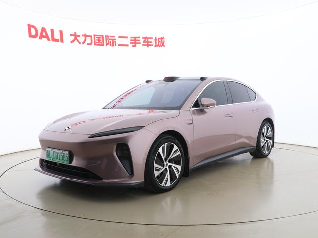 NIO ET5