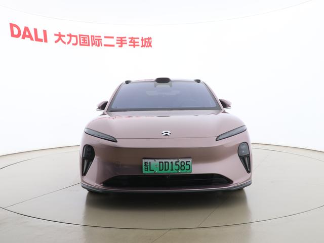 NIO ET5