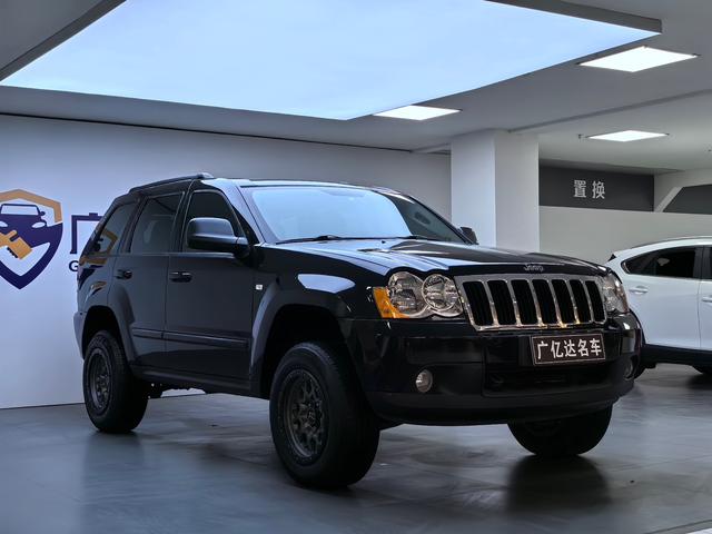 Jeep Grand Cherokee (imported)