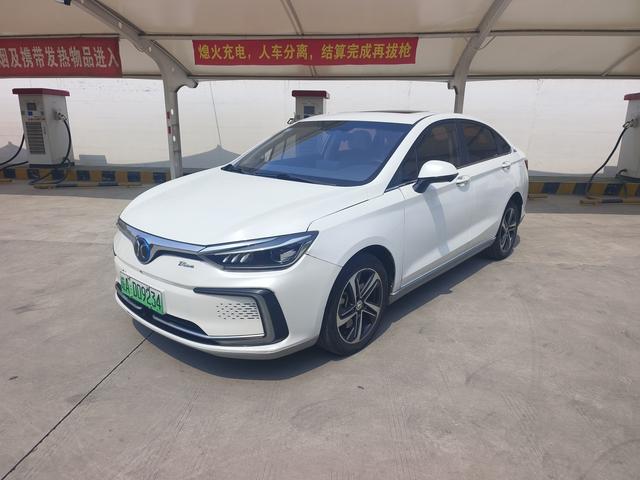 BAIC Beijing EU5