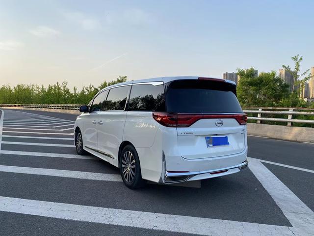 GAC Trumpchi M8