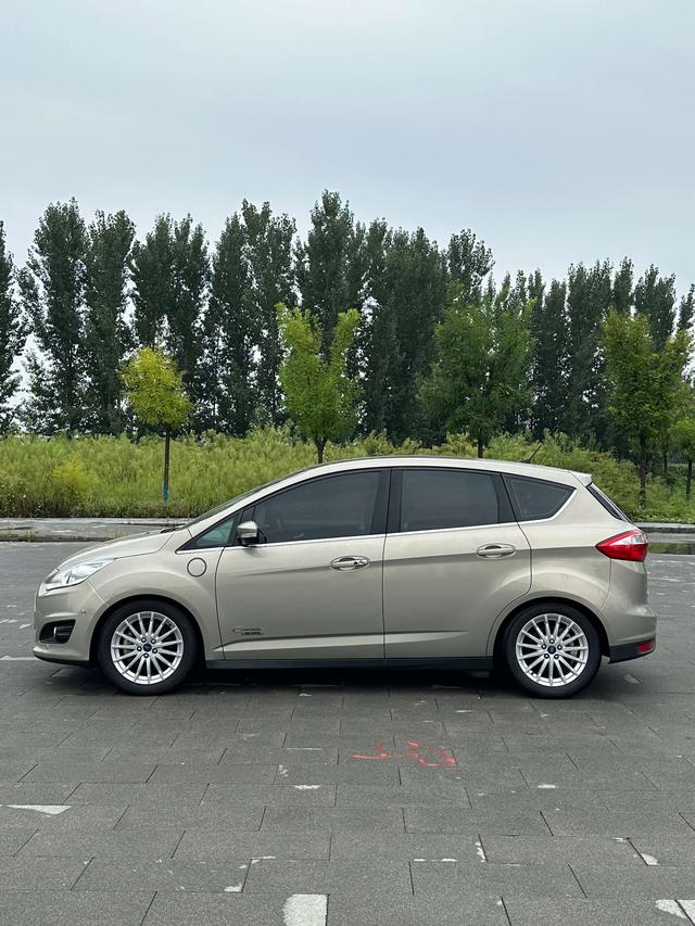 Ford C-MAX PHEV