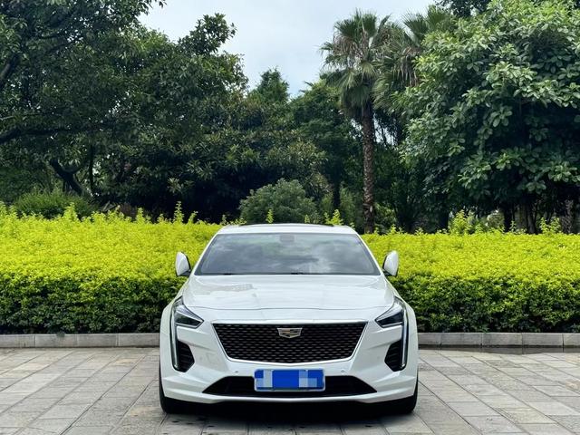 Cadillac CT6