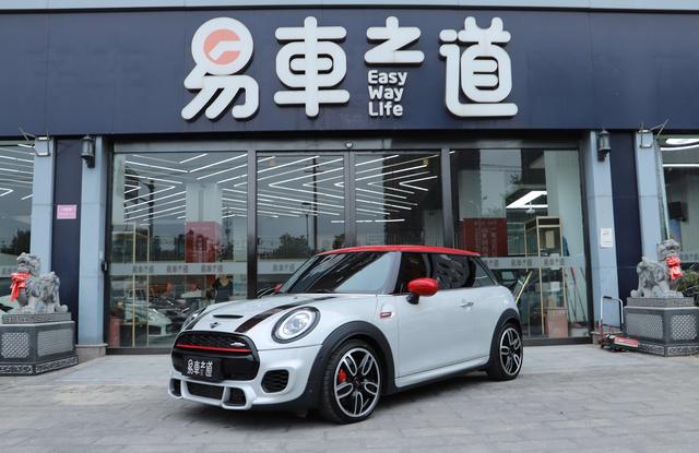 MINI JCW