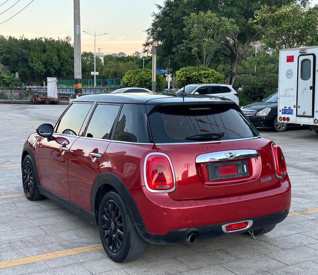 MINI MINI