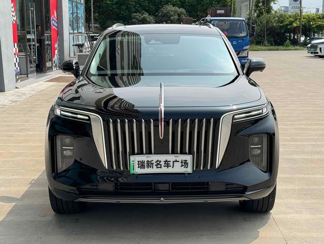 Hongqi E-HS9