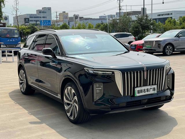 Hongqi E-HS9