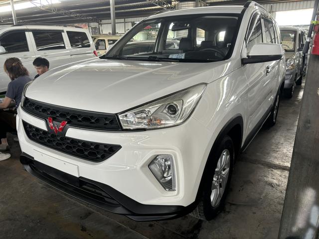 Wuling Hongguang S3