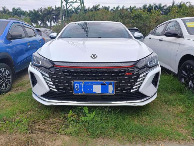 Dongfeng Yixuan MAX