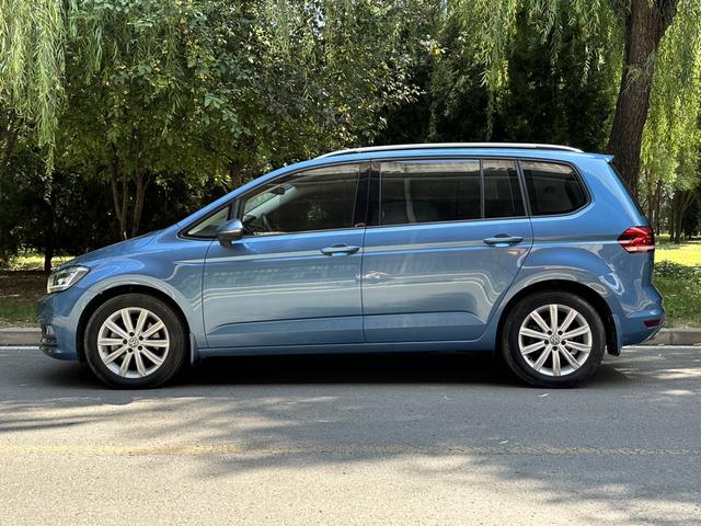 Volkswagen Touran L