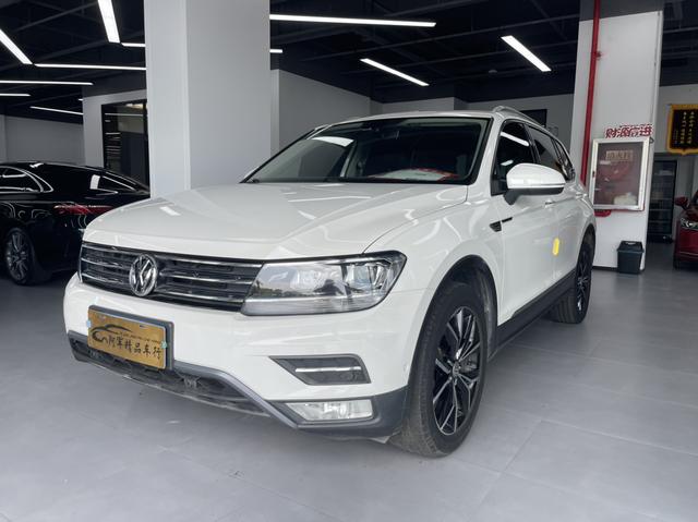 Volkswagen Tiguan L