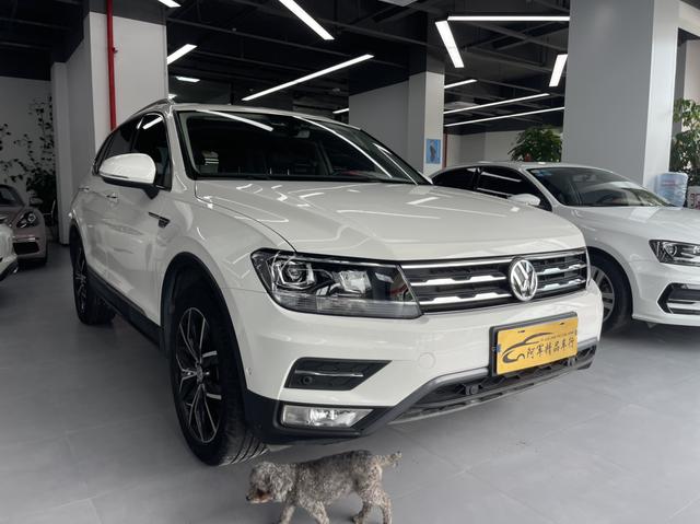 Volkswagen Tiguan L