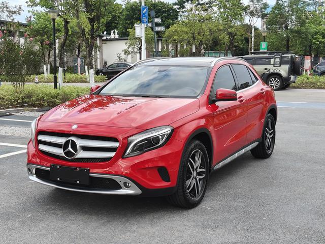 Mercedes-Benz GLA