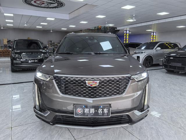 Cadillac XT6