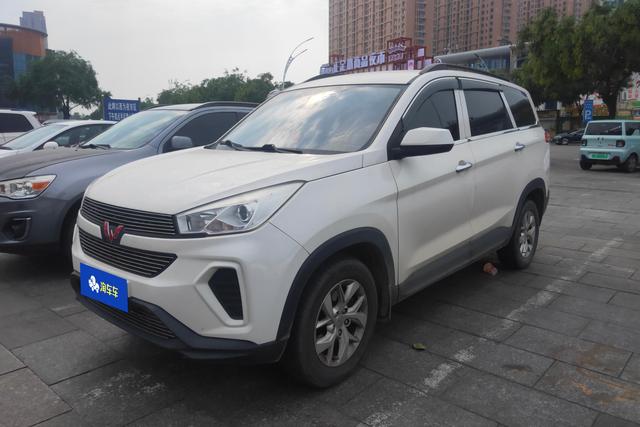 Wuling Hongguang S3