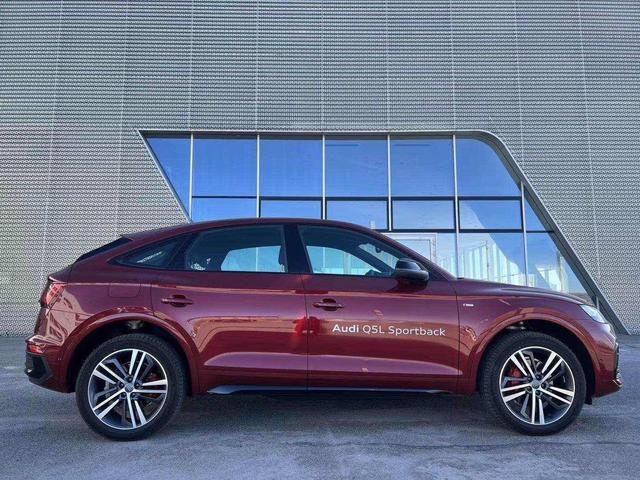 Audi Q5L Sportback