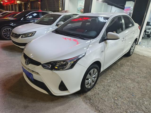 Toyota YARiS L Enjoy