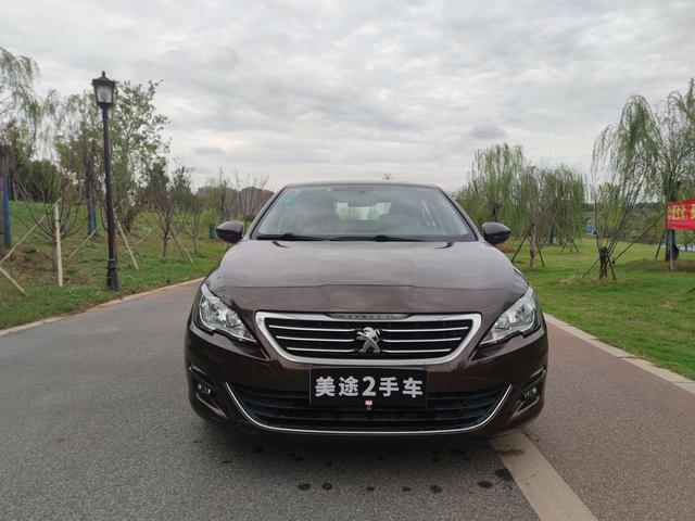 Peugeot 408