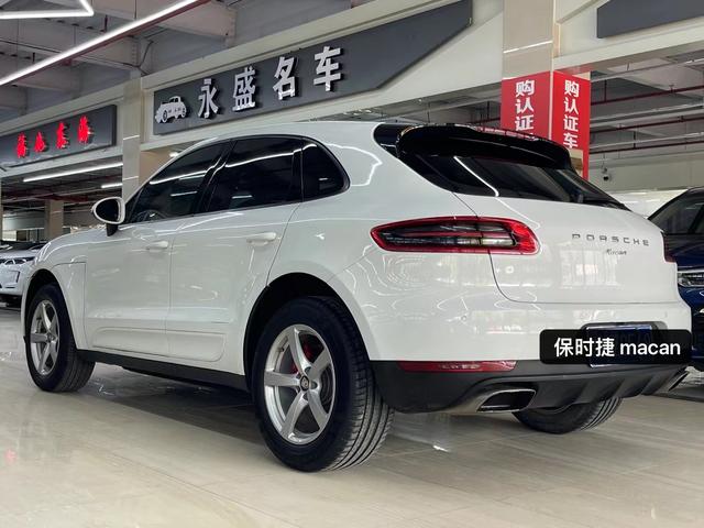 Porsche Macan