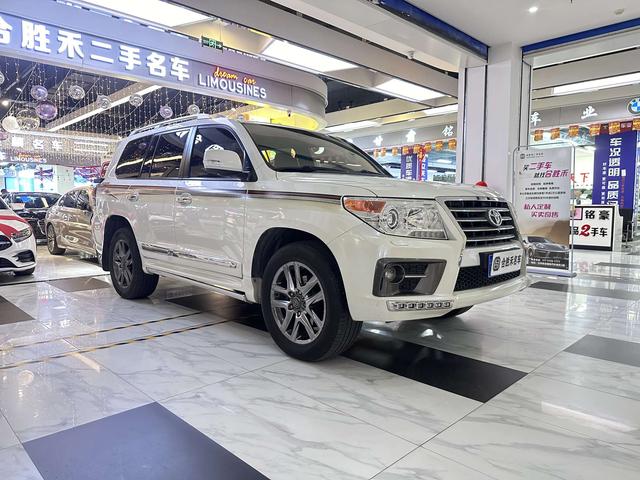 Toyota Land Cruiser (imported)