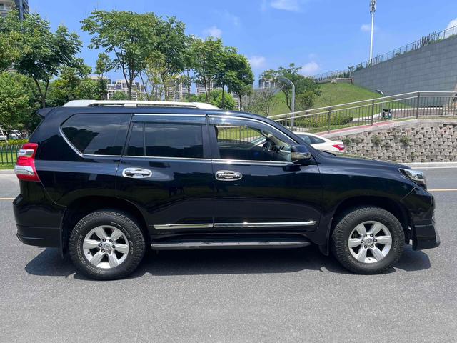 Toyota Prado (imported)