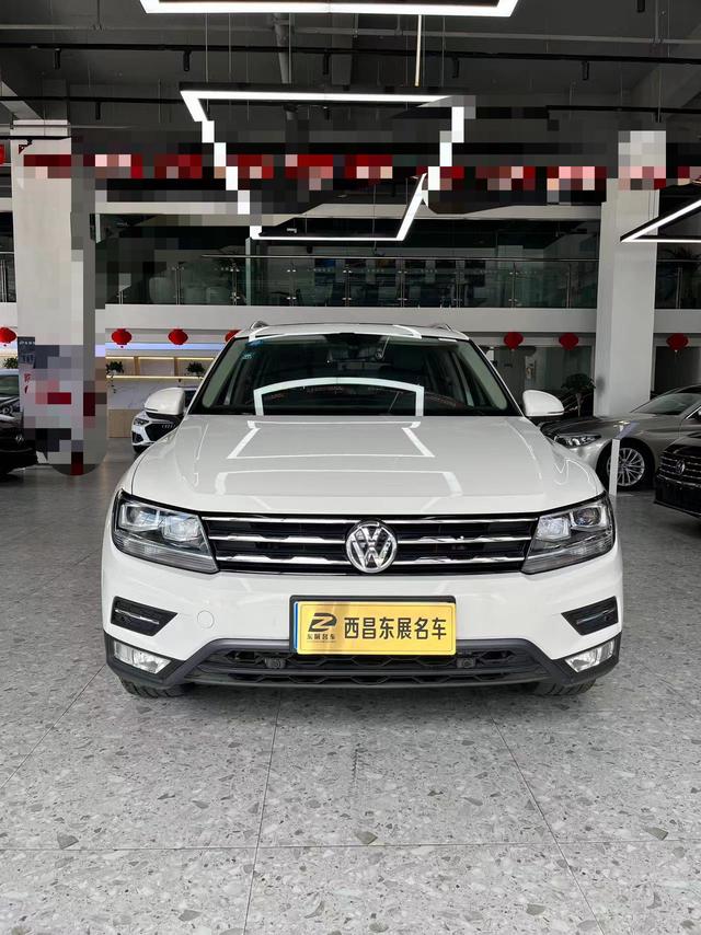 Volkswagen Tiguan L