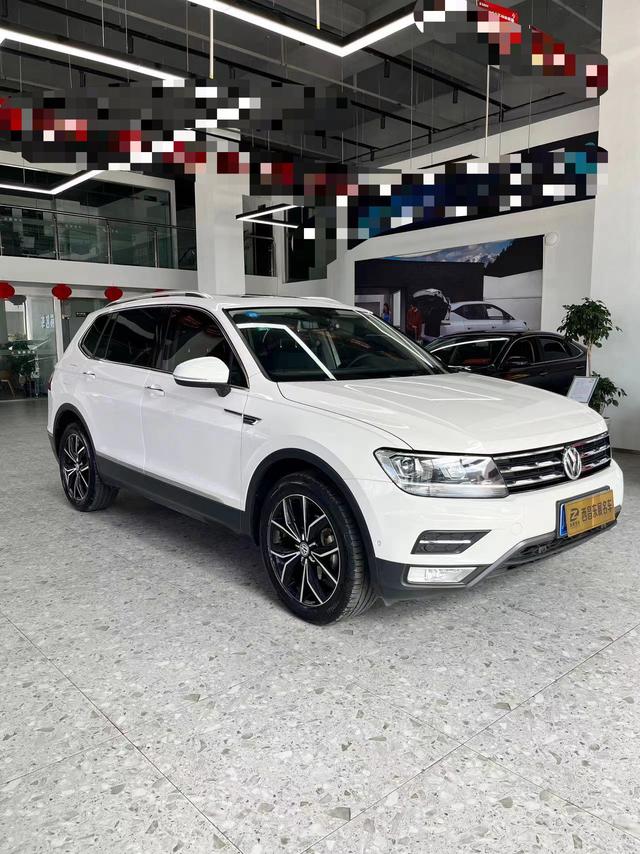 Volkswagen Tiguan L