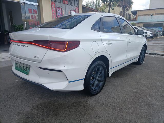 BYD e3