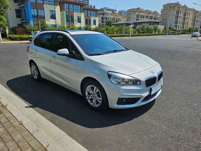 BMW 2 series station wagon